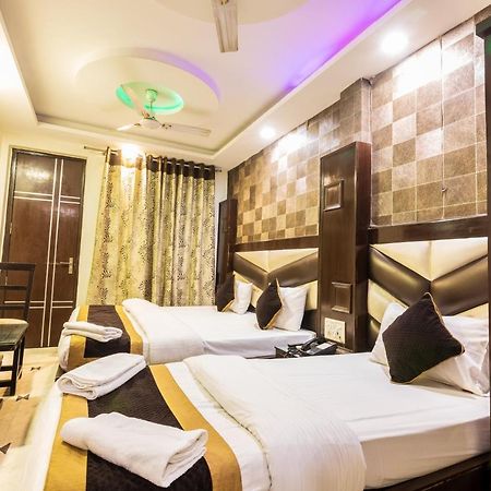 Hotel Grand Shyam- In Front Of New Delhi Railway Station-Couple Friendly Exterior photo